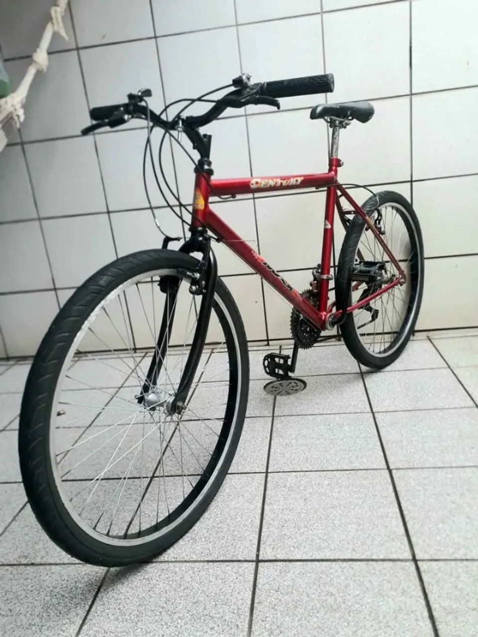 Bicicleta century Max aro 26 de 18 marchars com freios v- brake. Funcionando tudo certinho - Foto 6