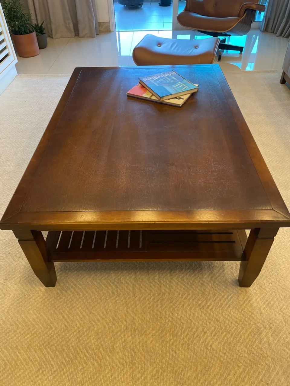 Mesa de centro em madeira