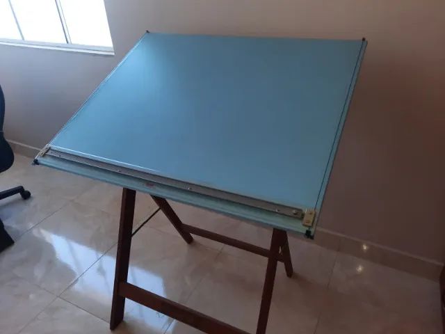 Mesa de Desenho Profissional Articulada