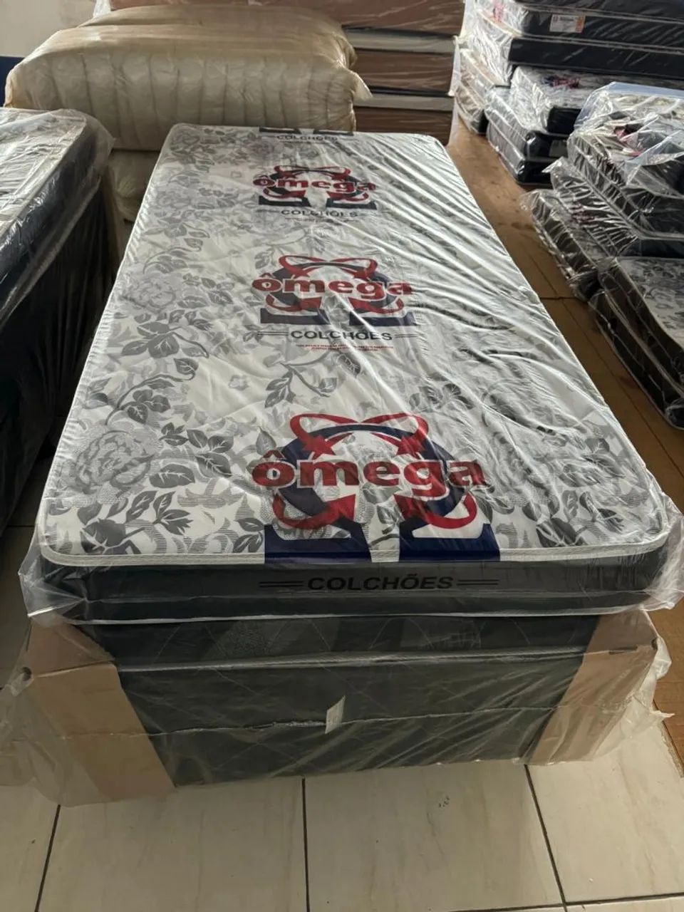 Cama solteiro base com colchão 660