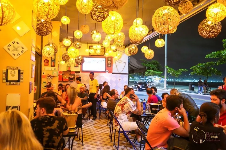 Vendo bar frente mar em Balneário Camboriú