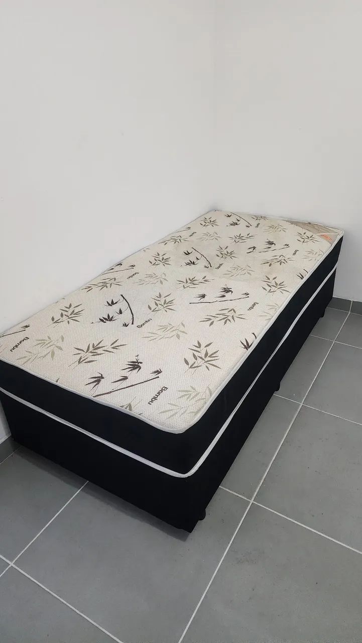 Vendo Cama Box Solteiro 