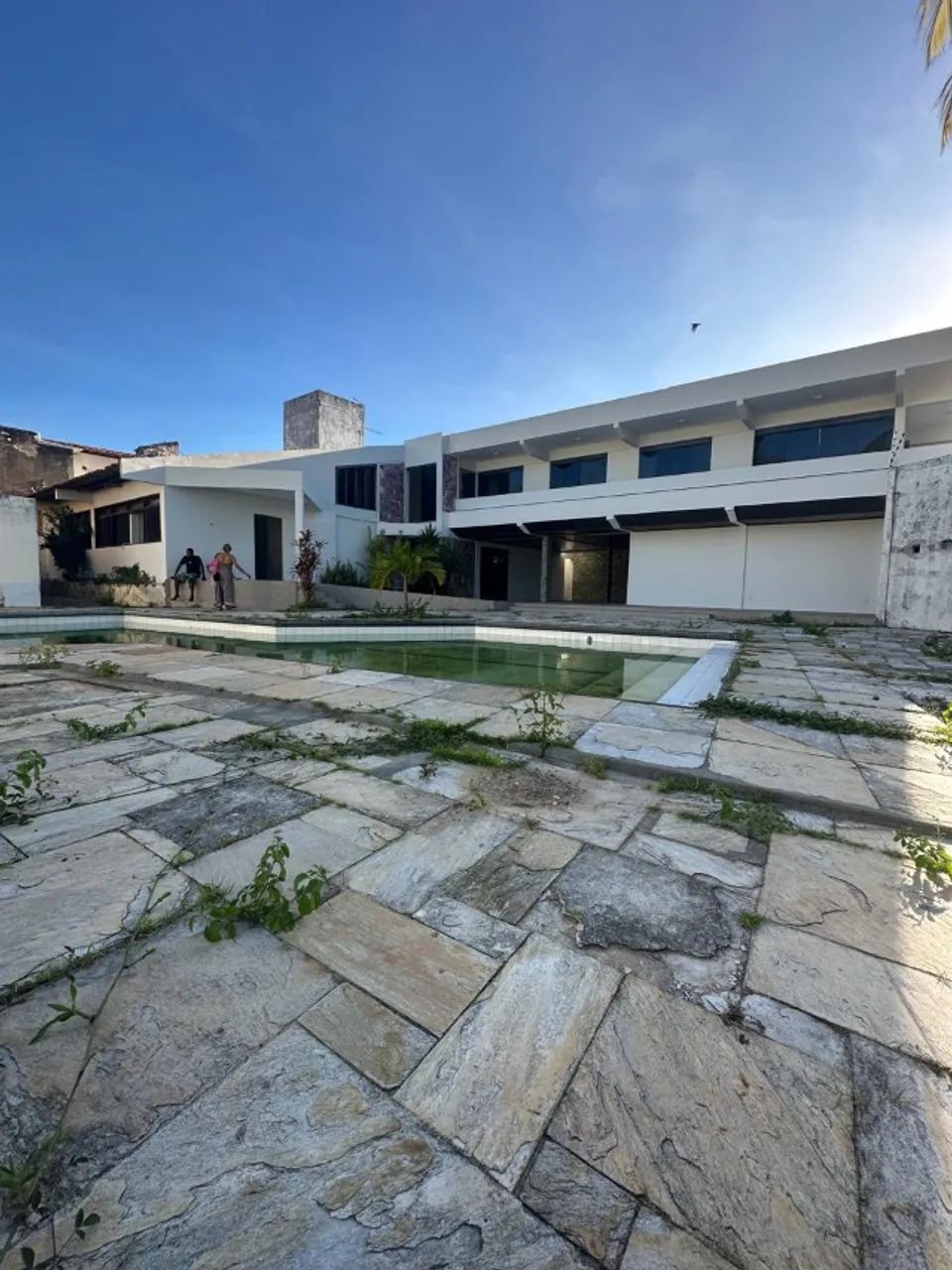 CASA À VENDA TIPO MANSÃO PRÓXIMO À ORLA - BAIRRO ATALAIA