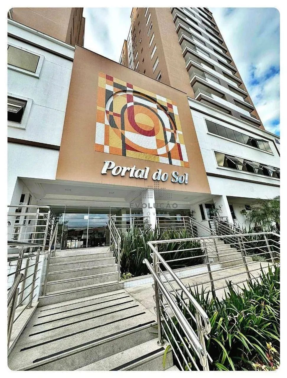 Apartamento com 3 Dorms com Suíte - Barreiros - São José/SC - Foto 2