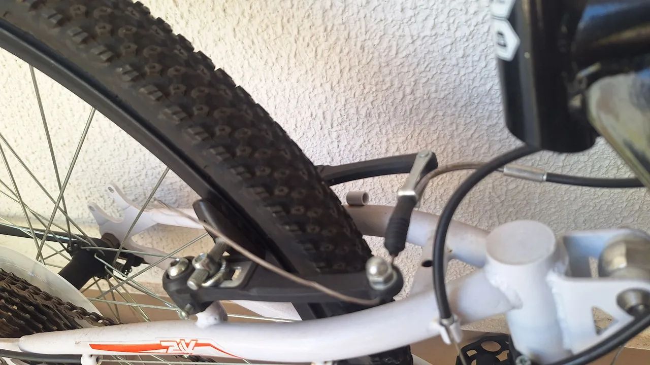 Bicicleta aro 26 com suspensão no quadro - Foto 3