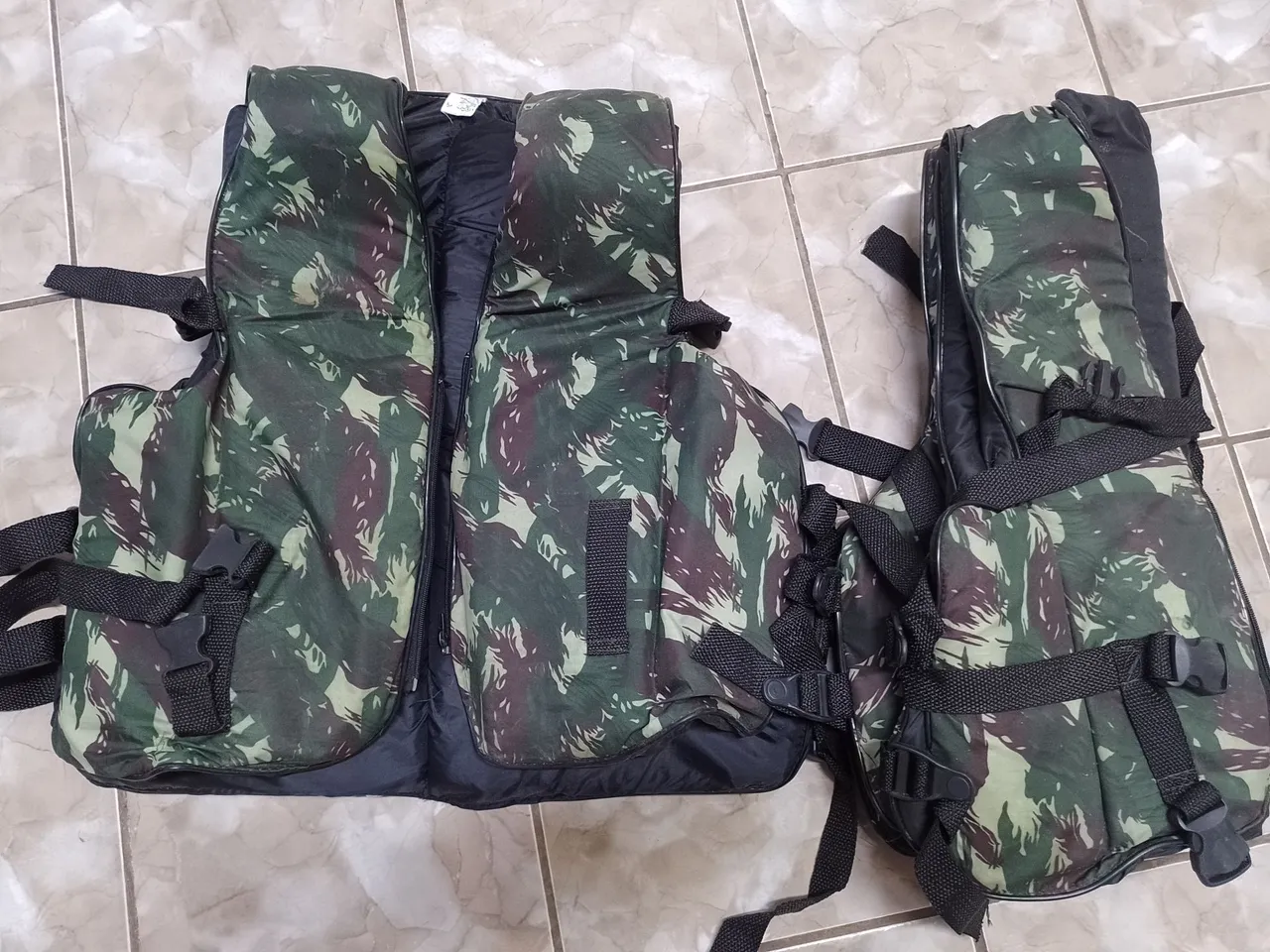 Colete Salva-Vidas Camuflado