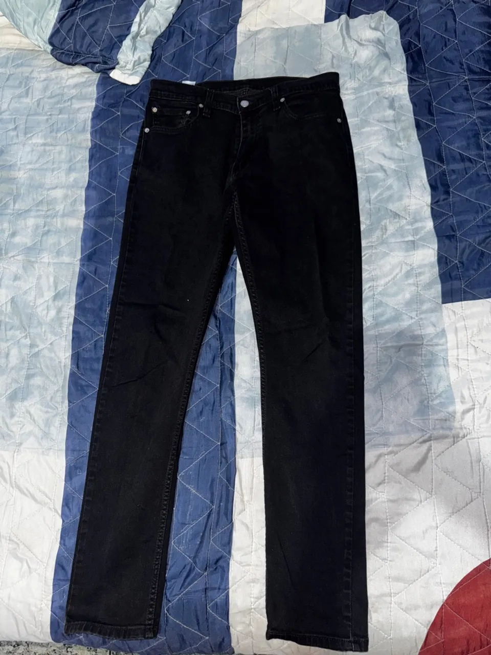 Calça Jeans Preta - Moderna e Confortável