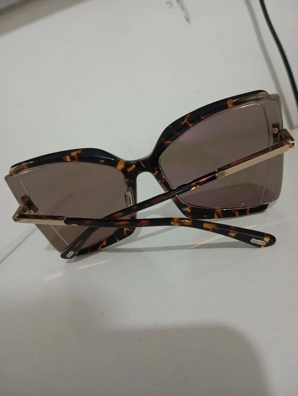 Óculos de Sol Feminino Estiloso (TOM FORD) - Foto 3