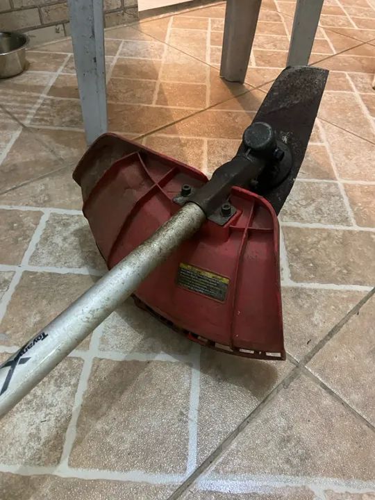 Roçadeira Toyama - Usada - Foto 3