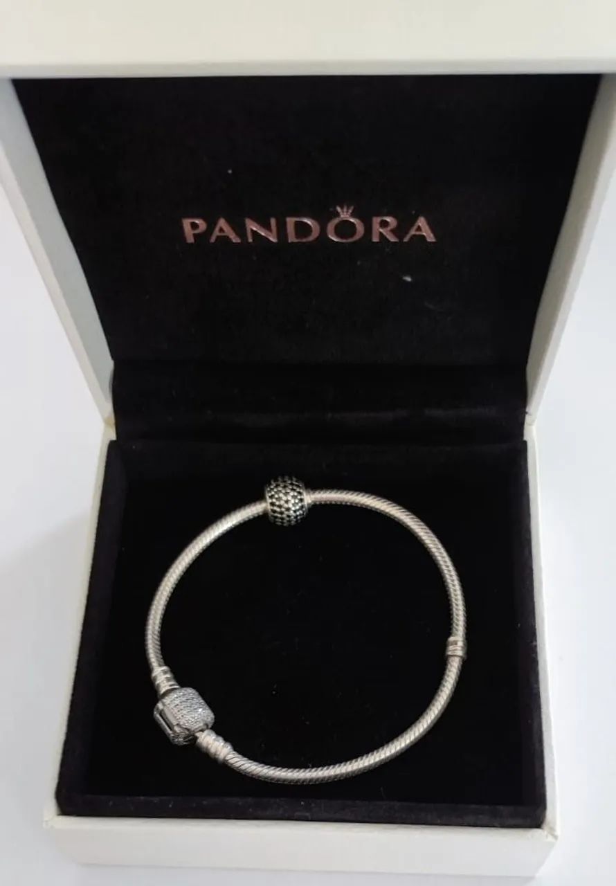 Pulseira Pandora Original edição especial na caixa com berloque em prata