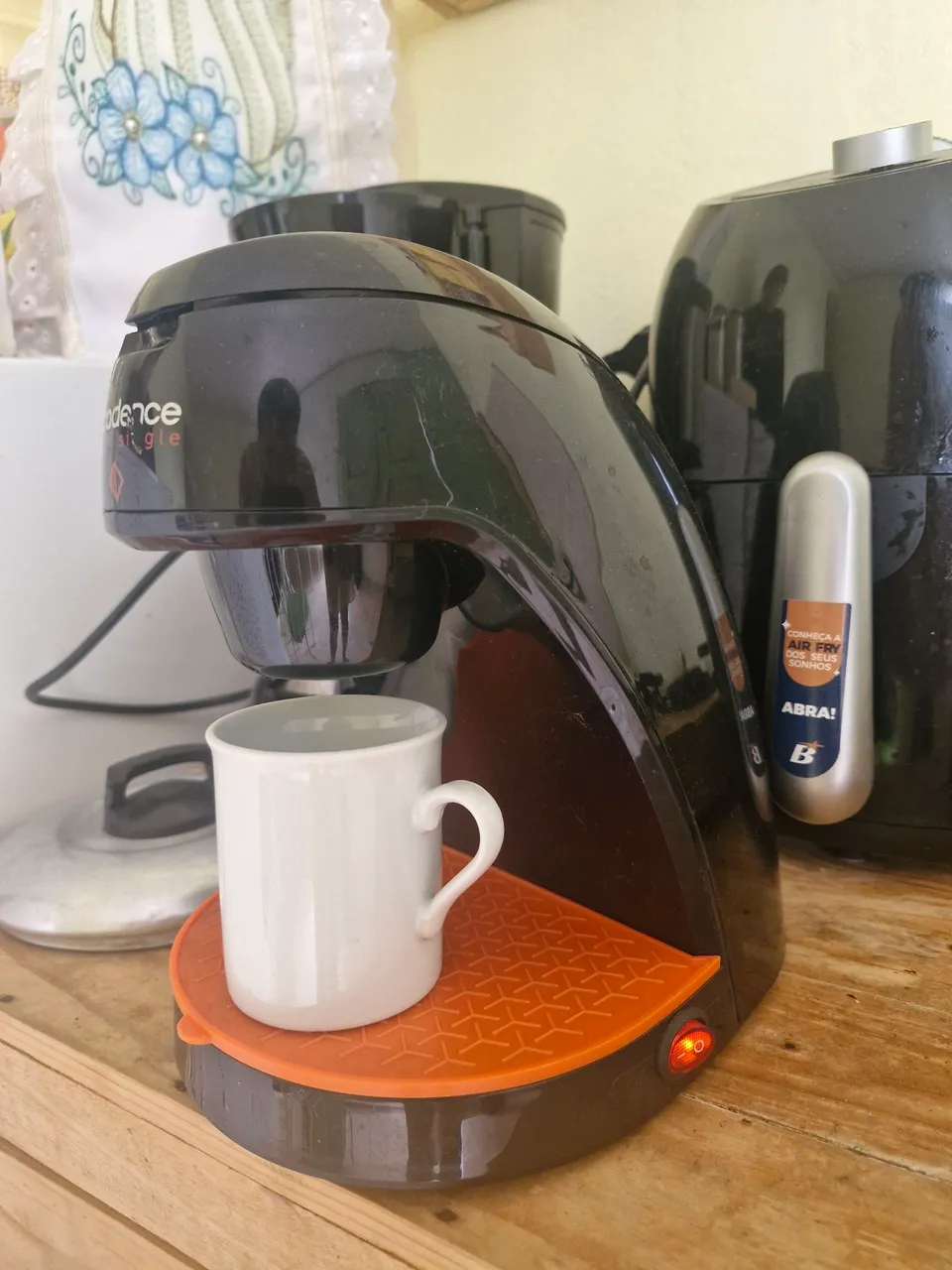 Cafeteira Elétrica Cadence de Escritório (pequena)