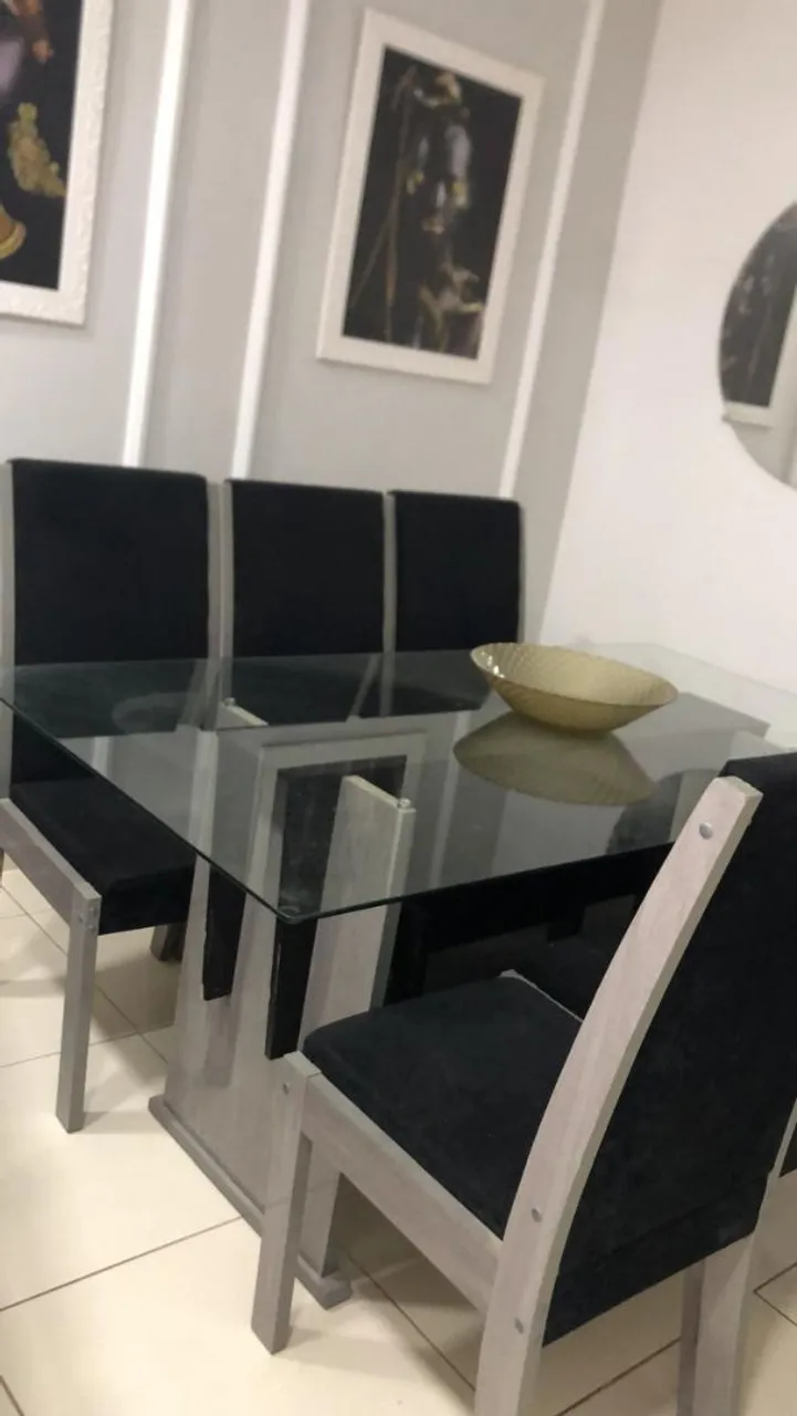 Mesa de Jantar em Vidro e Madeira