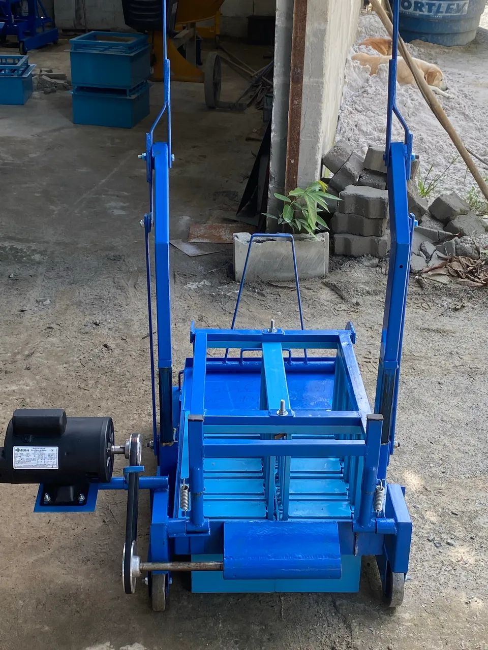 Máquina de Bloco Poedeira