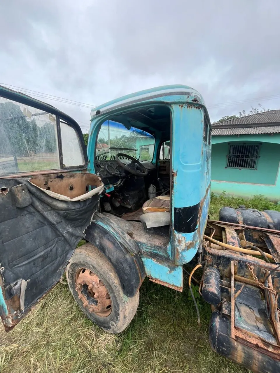 Vendo esse caminhão