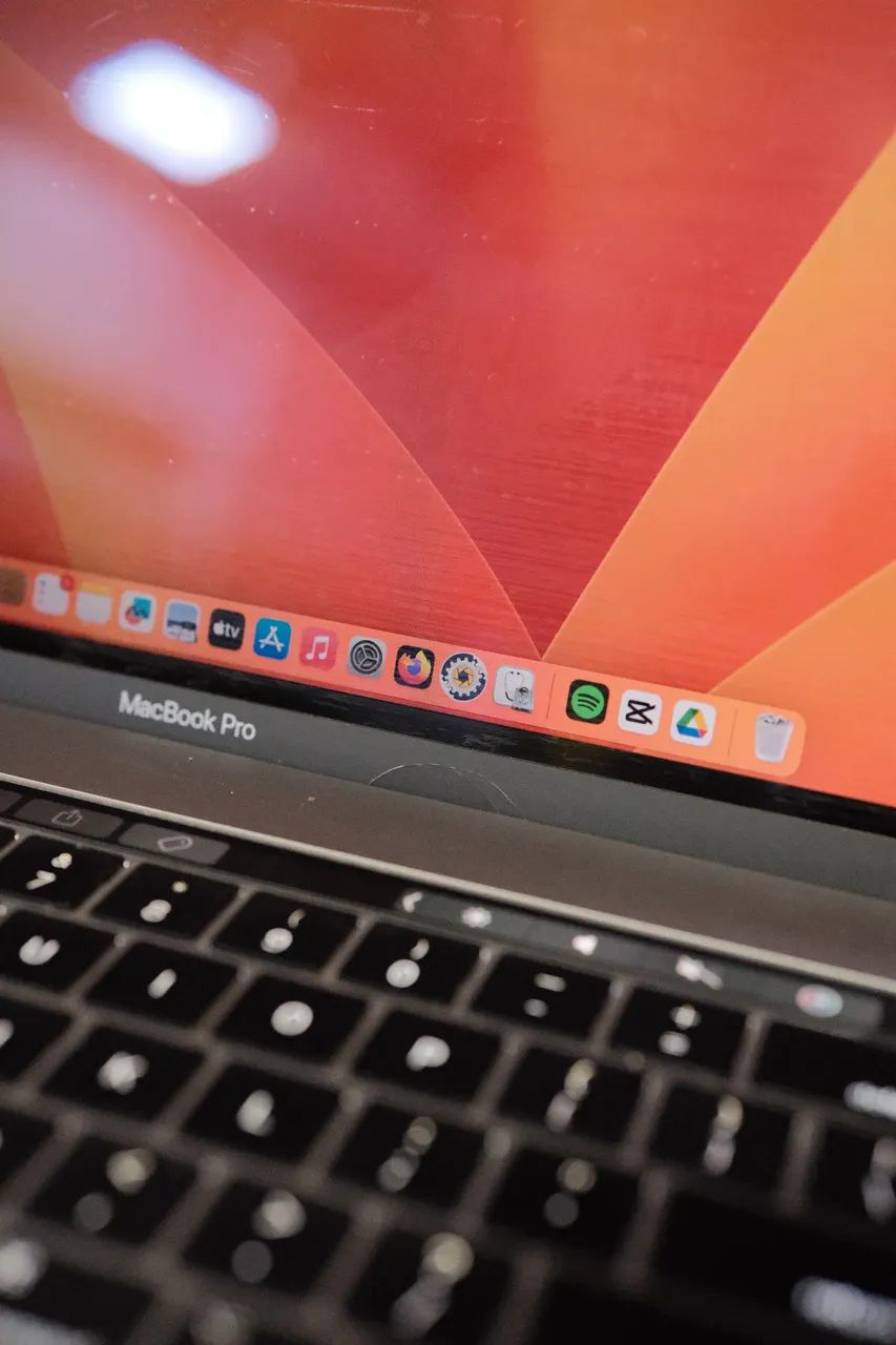 MacBook Pro I7 2017 Tela 15 com Touch Bar - Notebooks - São