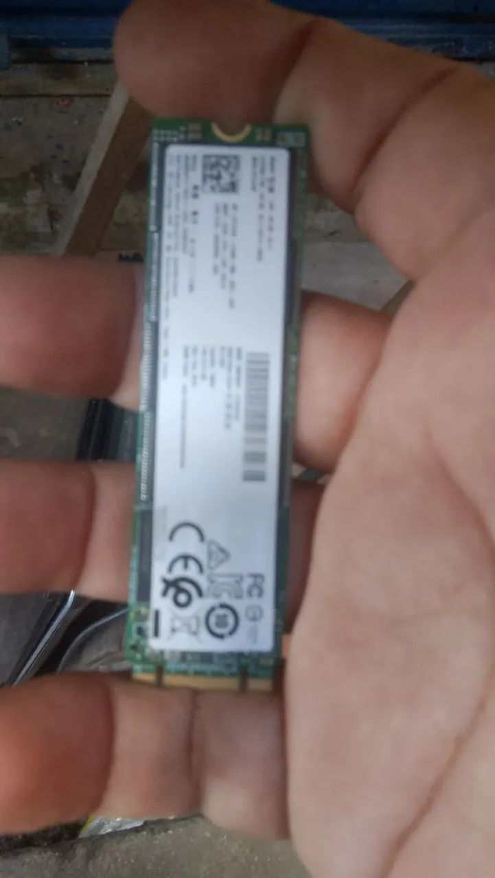 M2 128 giga64208796815875120