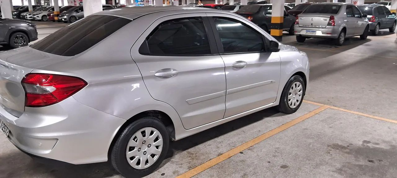 KA  SEDAN   2019   1.0  COMPLETISSIMO.  FINANCIO ATE 60 X. - Foto 4