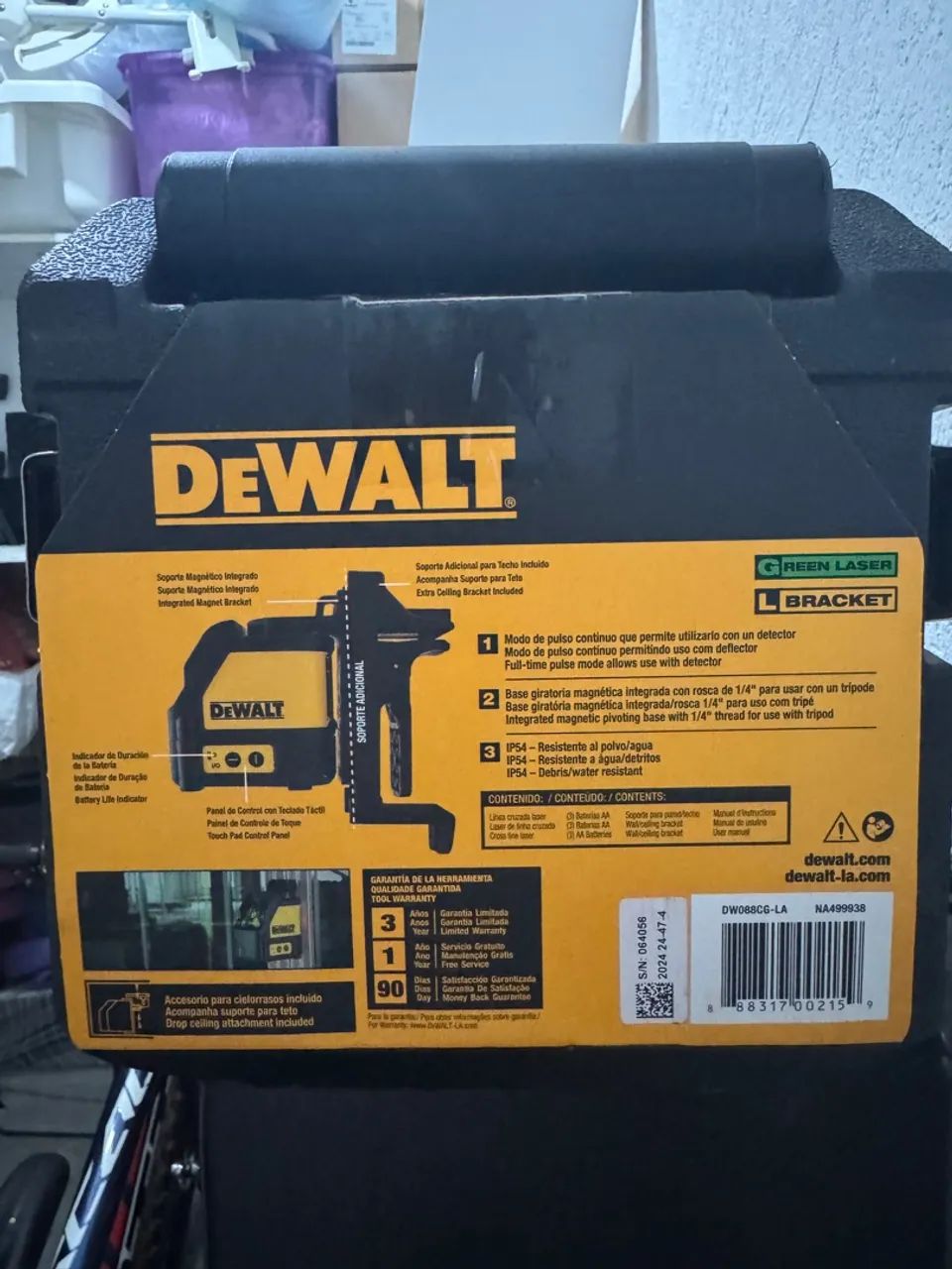Nível a Laser Dewalt Linhas Verdes Modelo DW088CG Até 30m com 3 Pilhas AA - Foto 2