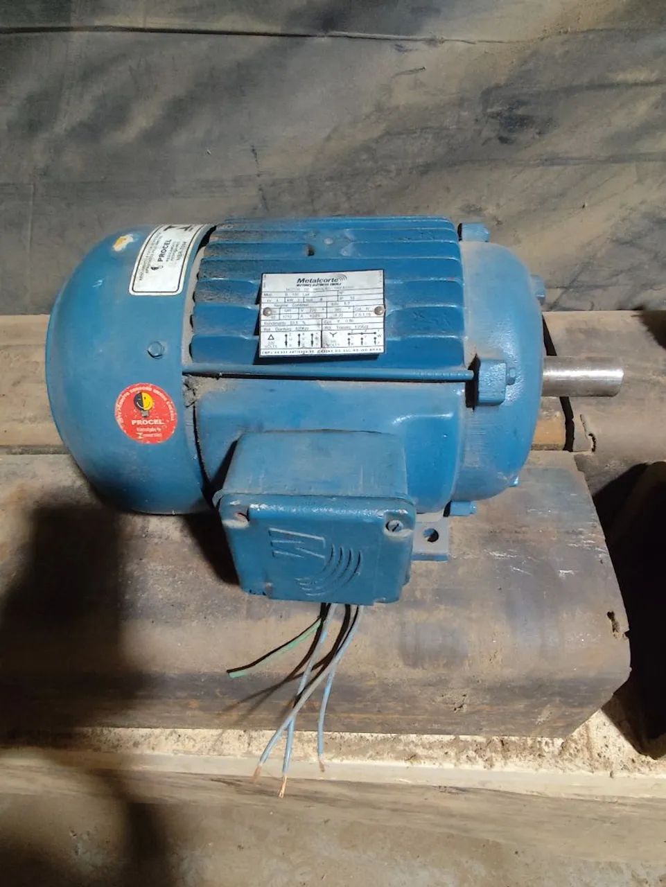 Motor Elétrico Trifásico quatro cavalos RPM 1710