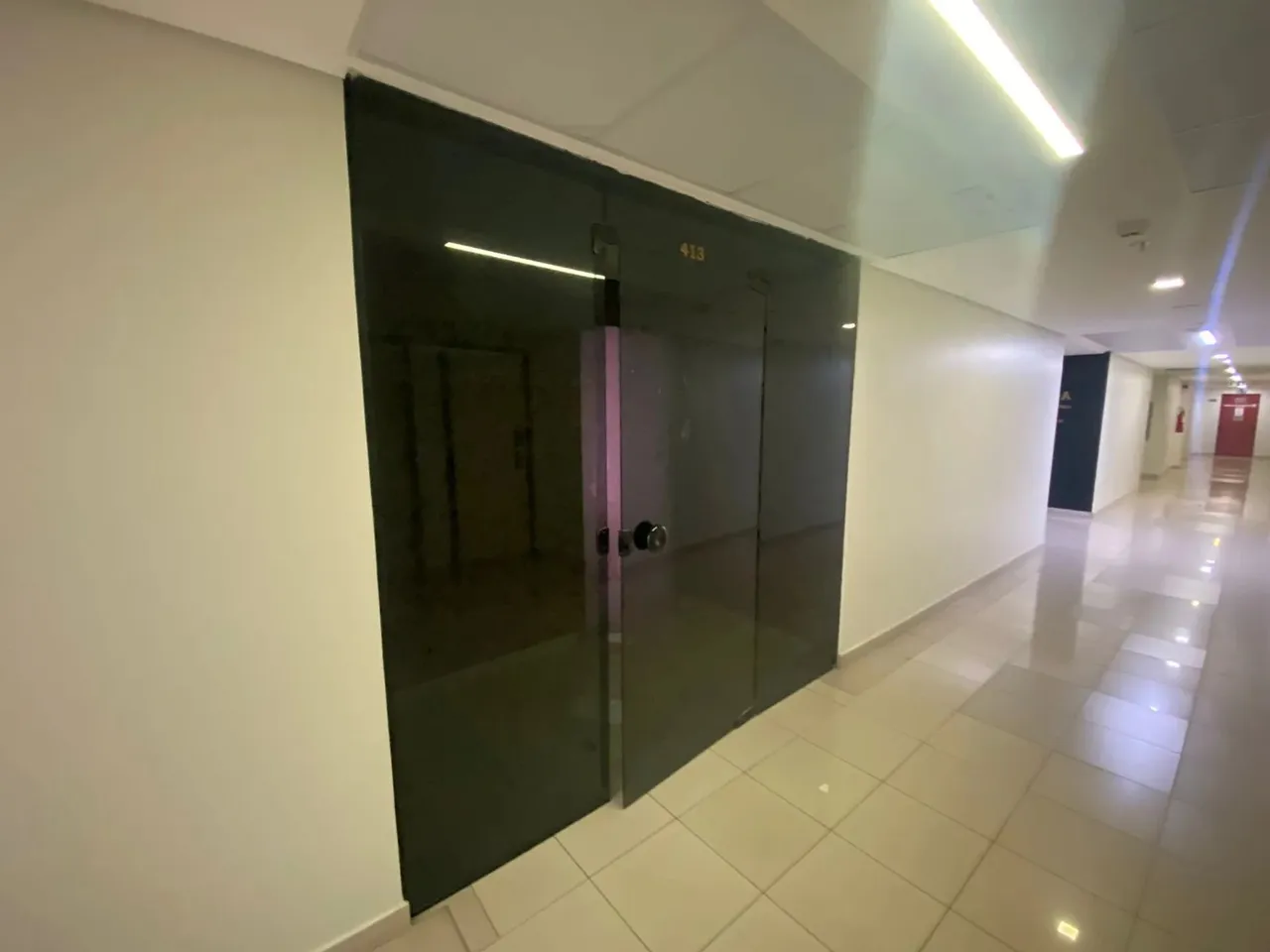 ALUGA-SE SALA COMERCIAL ED. ASSIS CHATEAUBRIAND ASA SUL