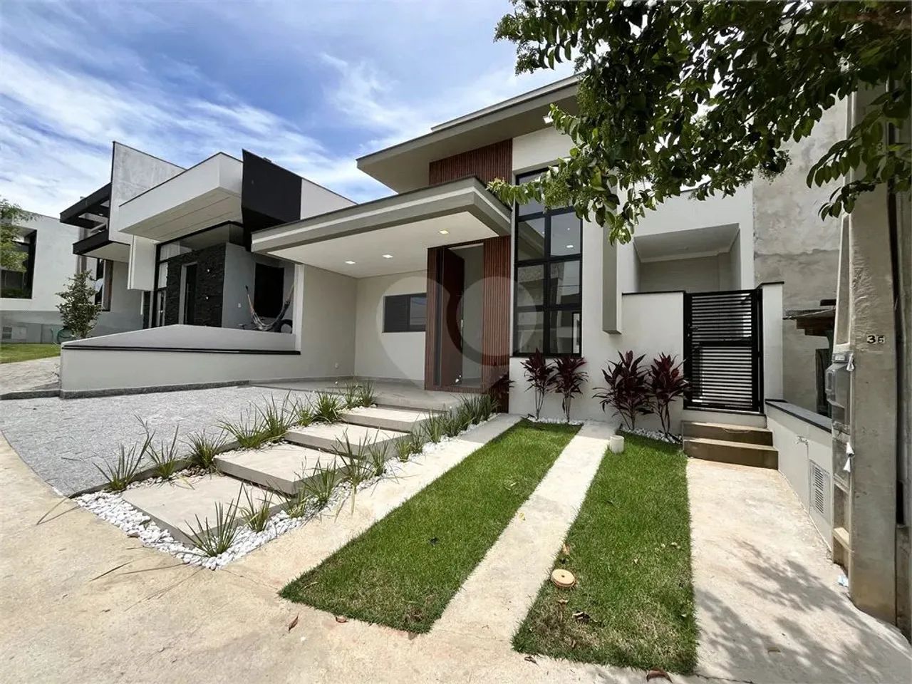 Casa à venda com 3 quartos, sendo 1 suíte, no condomínio Terras de São Francisco, Sorocaba - Foto 2