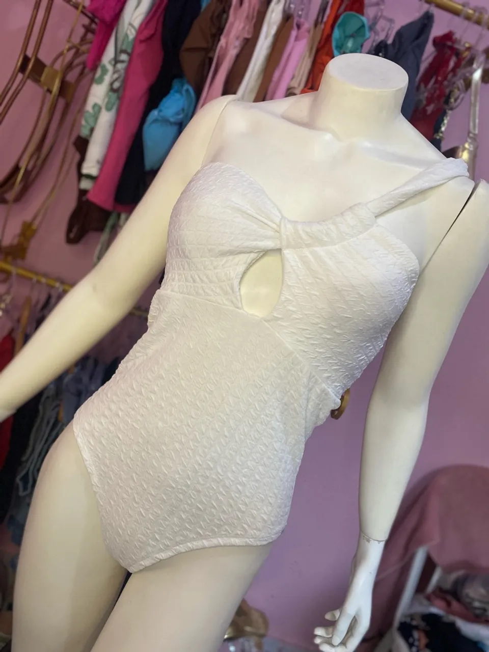 Body branco Veste M | Queima de estoque