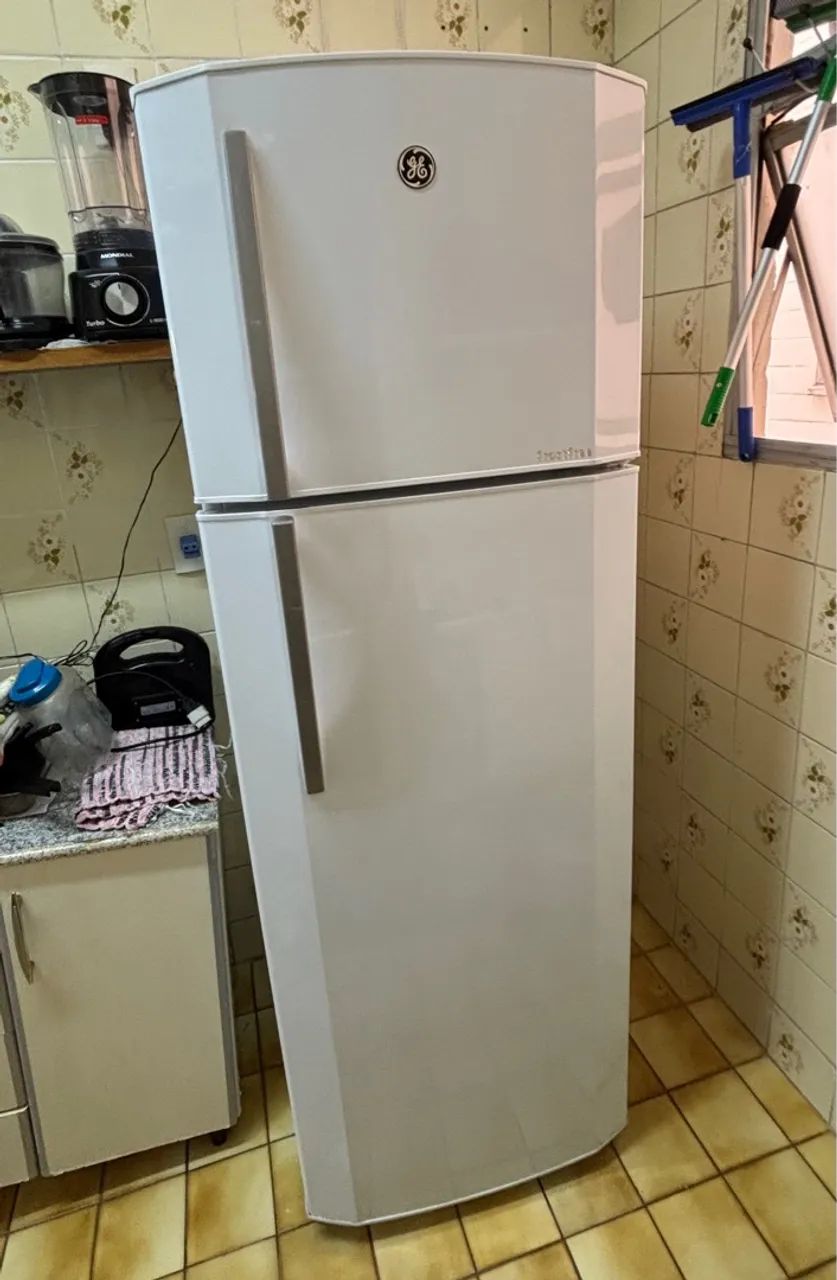 Geladeira Duplex Frost Free GE 390 litros  - Foto 2