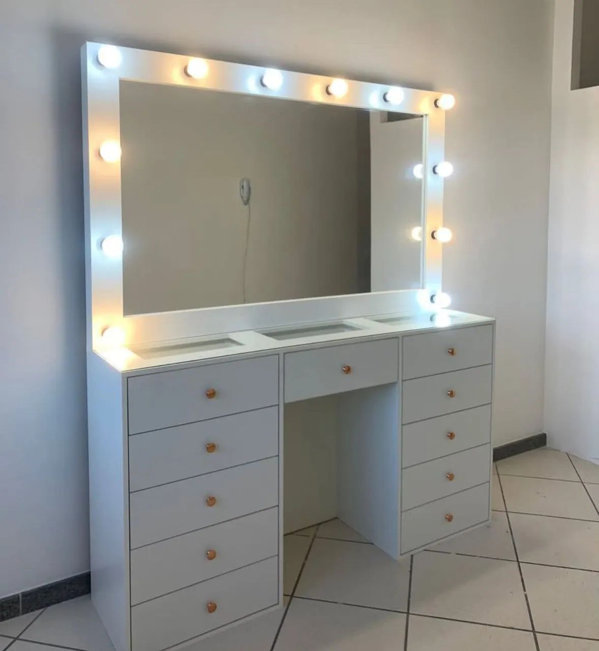 Full Dressing Table with Vanity Area, 1.70 M H x 1.60 M L64739714754561120