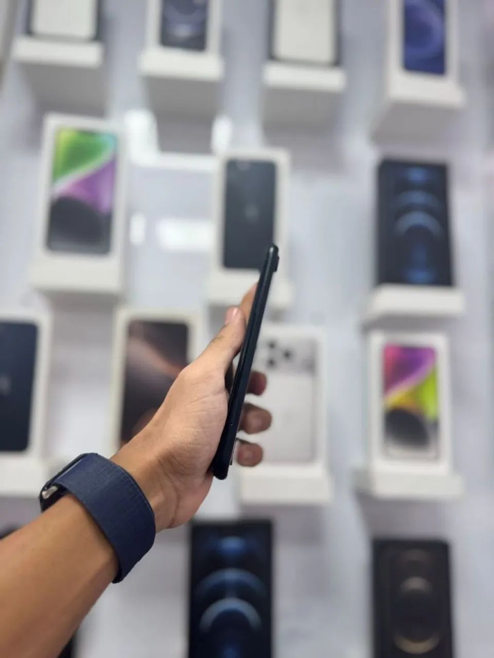 IPHONE XR 64GB <br>R$ 699,00 PRETO - Foto 3