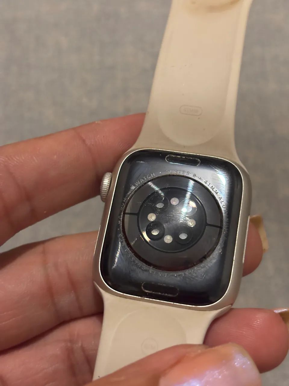 Apple Watch Series 8 com carregador e 3 pulseiras  - Foto 2