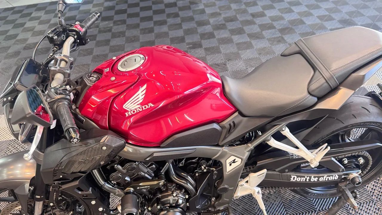 CB650R - Foto 4