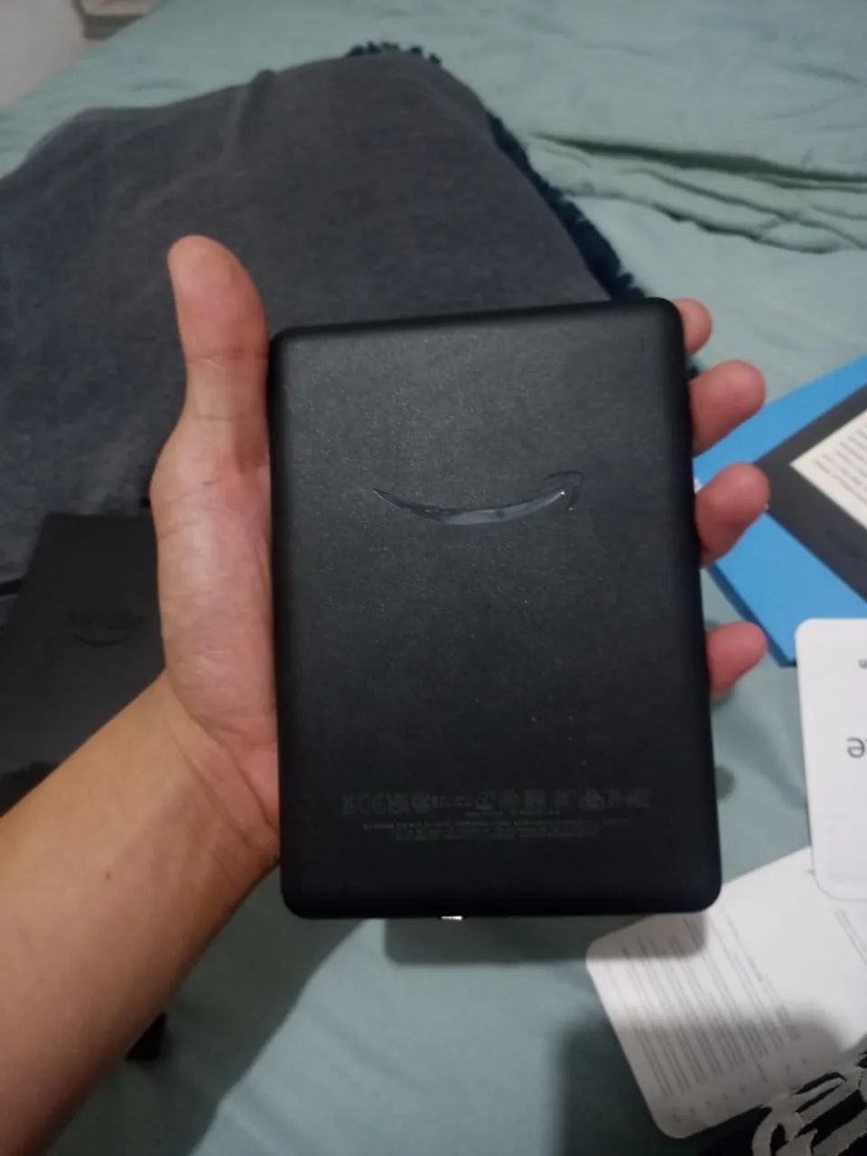 Kindle 10ª GERAÇÃO - SEMI-NOVO COM CAIXA E CARREGADOR ORIGINAL - Foto 3