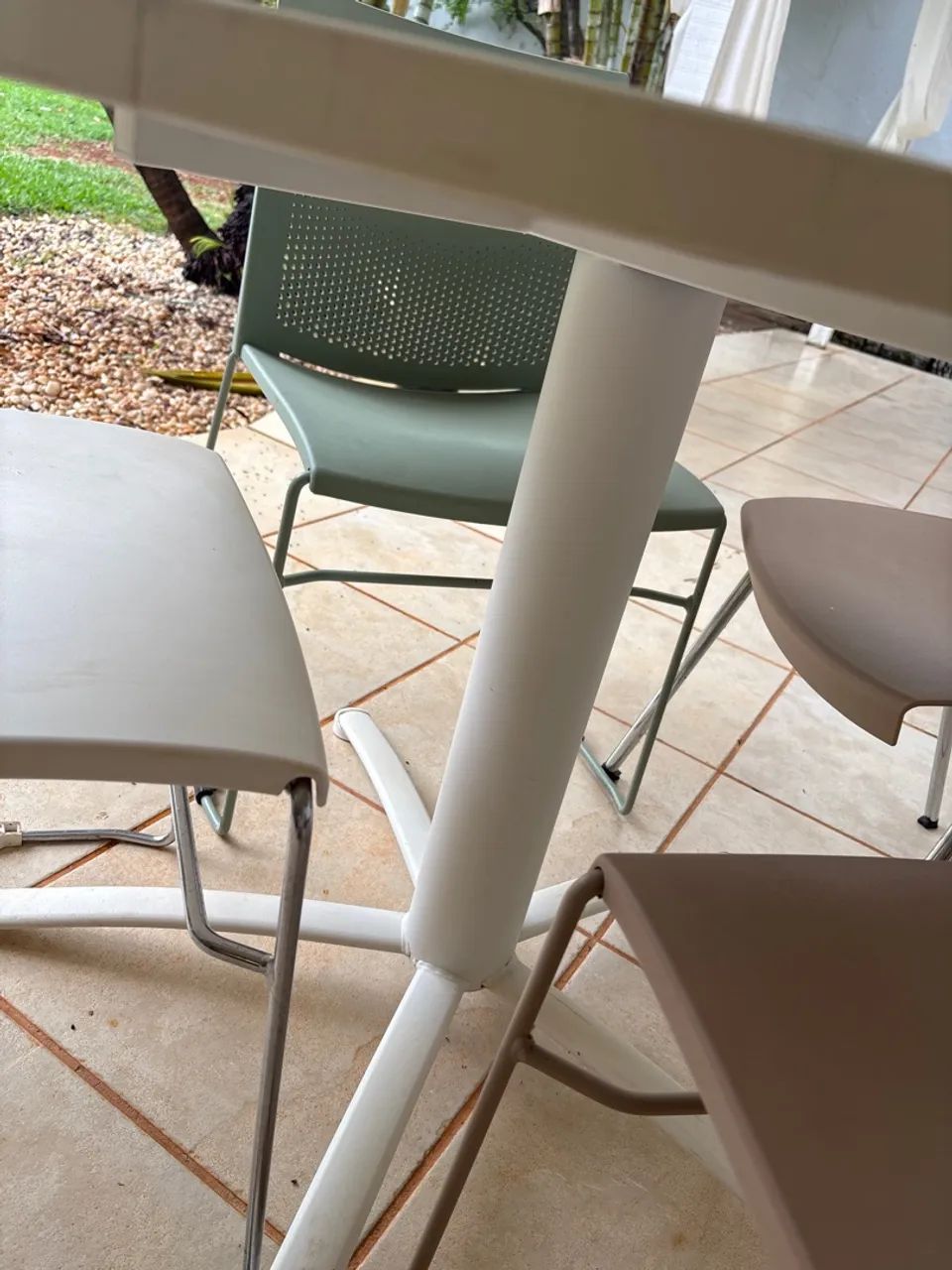 Conjunto mesa e cadeiras  - Foto 3