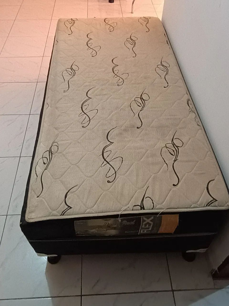 Base para cama solteiro doação 