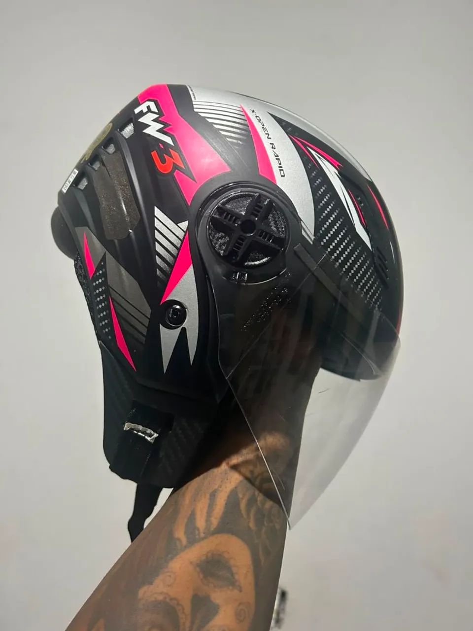 Capacetes  FW3 - Foto 2