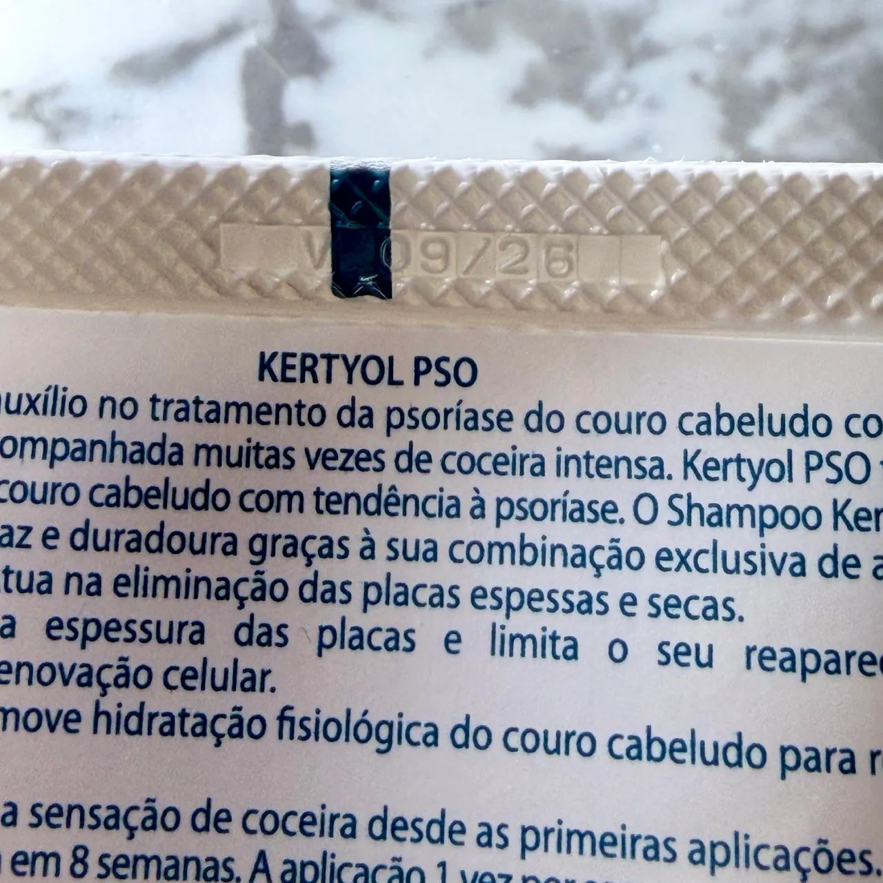 Shampoo Kertyol PSO Shampoo Reequilibrante, Ducray, 100 ml. - Foto 2