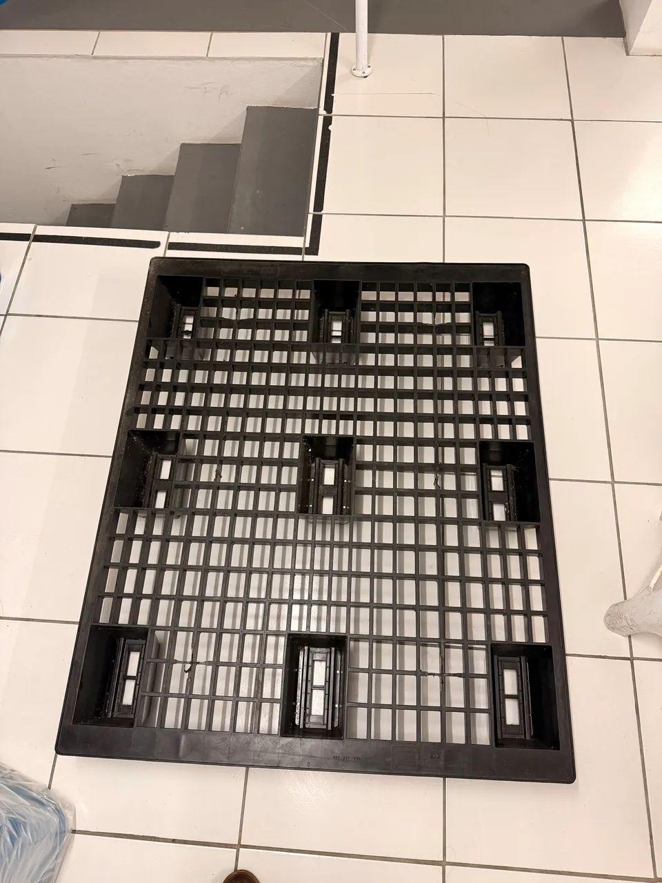 4 Pallet de plástico 2000kg 