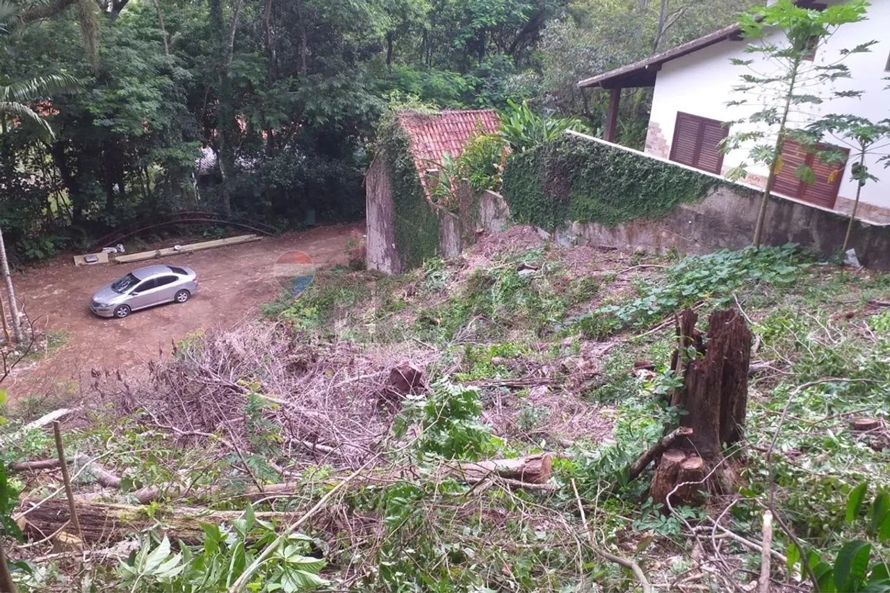 Terreno 1.400m² em Niterói: Vista e Tranquilidade - Foto 3