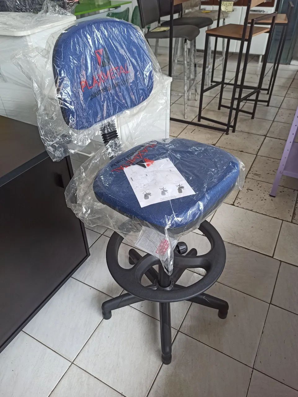 Cadeira alta para balcão de loja  - Foto 2