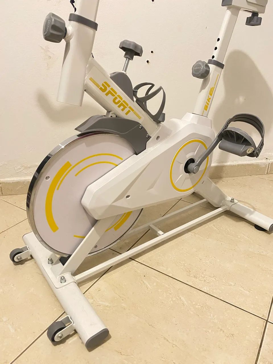 Bicicleta ergométrica exercício muito nova - Foto 2