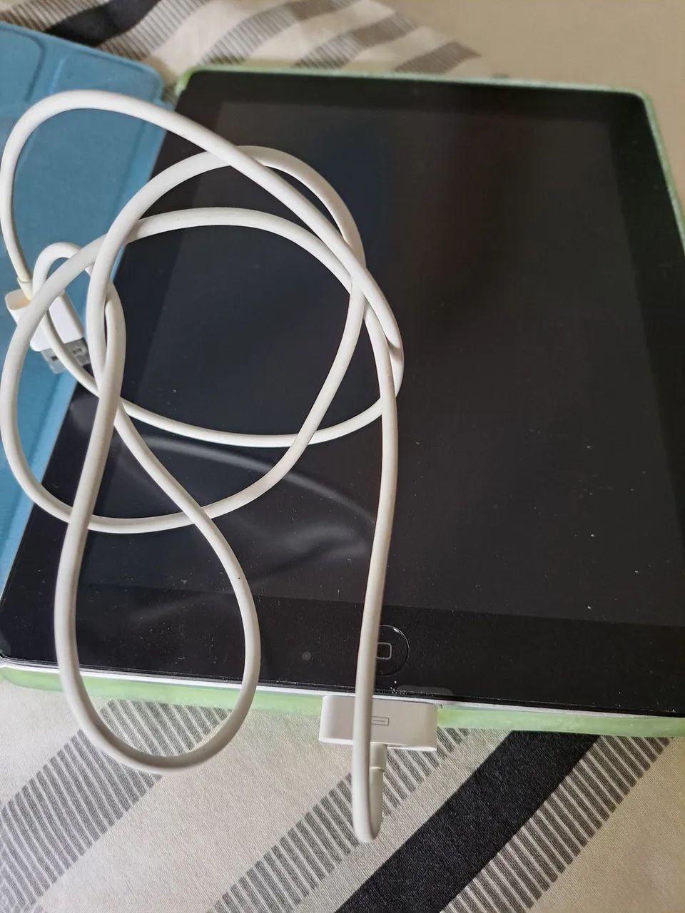 ipad funciona bateria boa + cabo original  - Foto 2