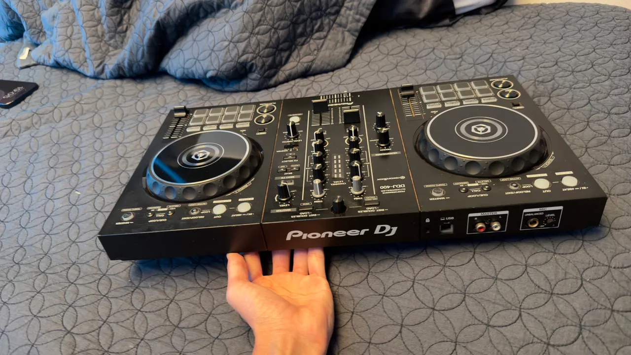 パイオニア　DDJ-ERGO-v PIONEER DDJ ERGO V - Equipamentos e Acessórios de Som - Brodowski