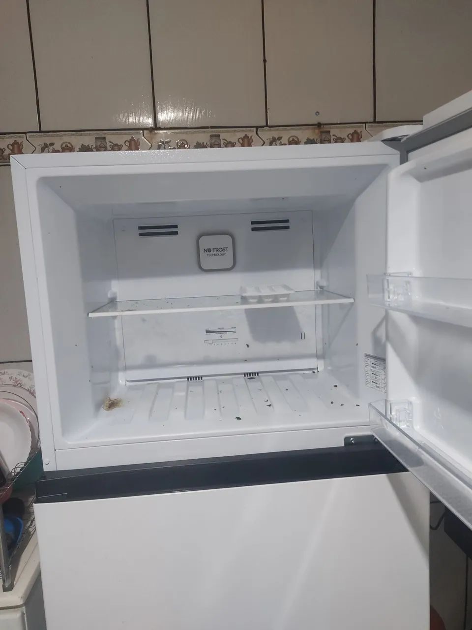 Geladeira hisense 381L