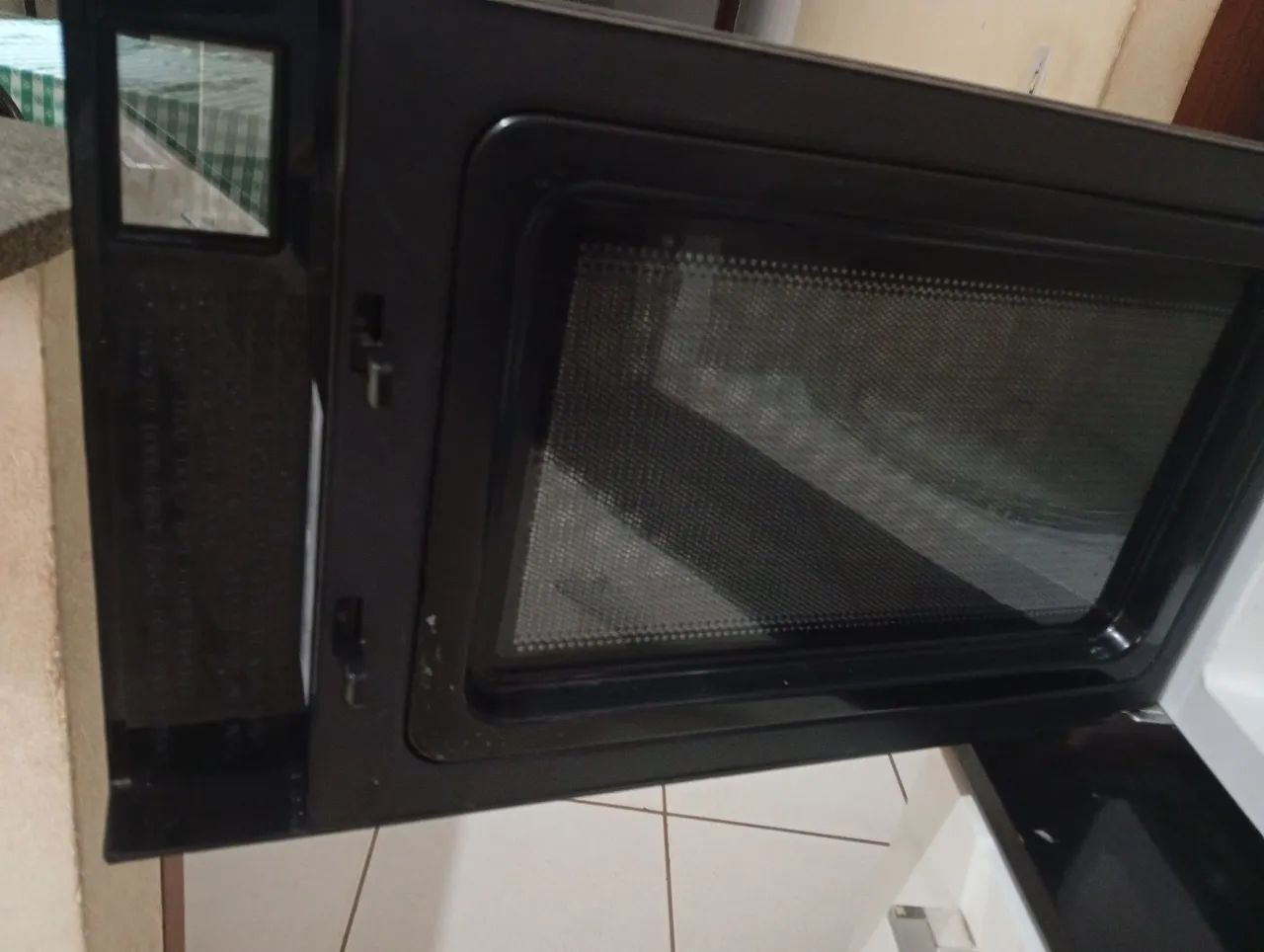 Microondas Brastemp (Com defeito) na está aquecendo - Foto 4