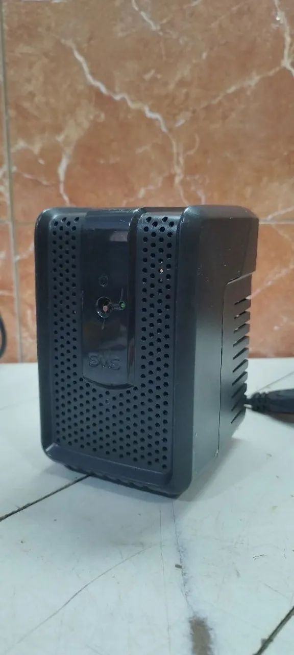 Estabilizador SMS Revolution Speedy 300VA - Foto 2