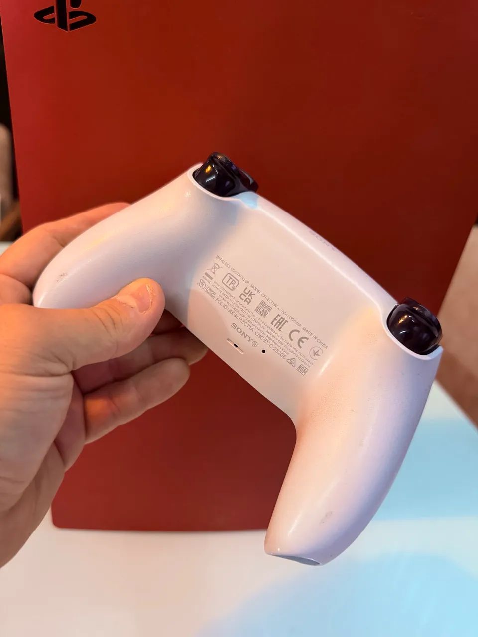 Playstation 5, Fat, Mídia Física, 1 Controle, Capa Vermelha - Foto 4
