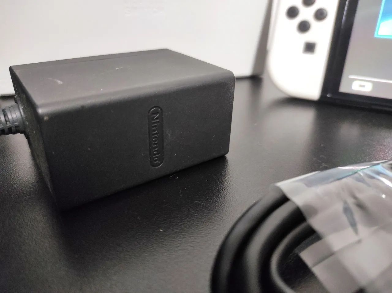 Nintendo Switch OLED SEMI NOVO - 256gb - DESBLOQUEADO - Consoles
