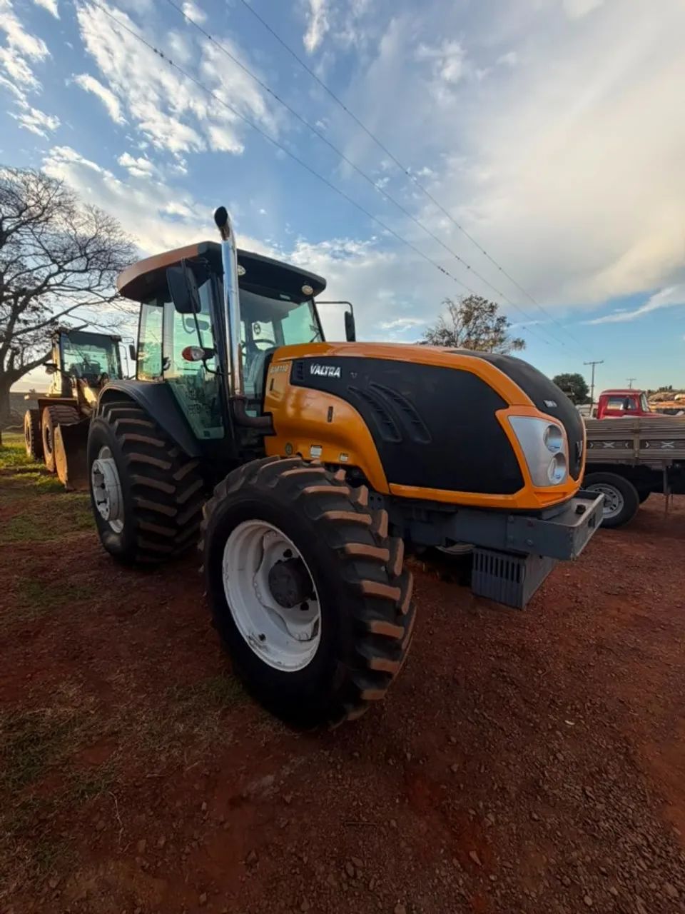 Trator Valtra BM110 ano 2017 - Foto 3