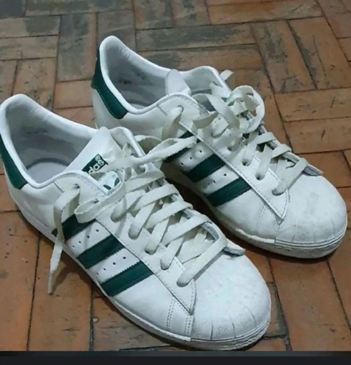 Tenis adidas superstar branco e verde - Foto 2