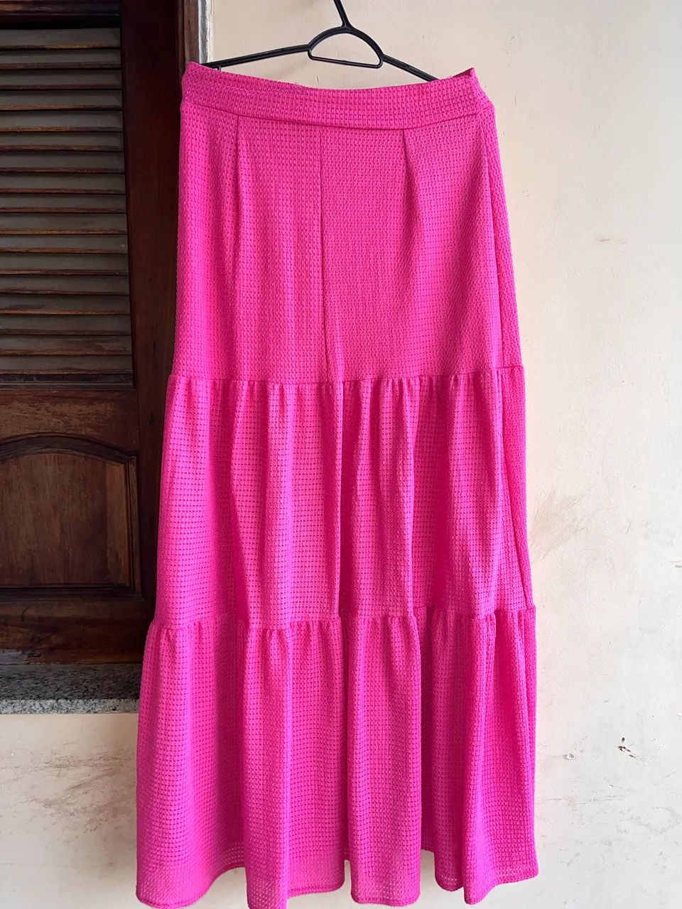conjunto de saia longa e top rosa  - Foto 4